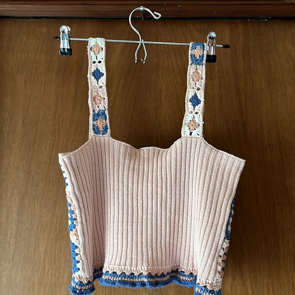 American Eagle Outfitters Cropped Crochet Top size medium nwt - Picture 6 of 6
